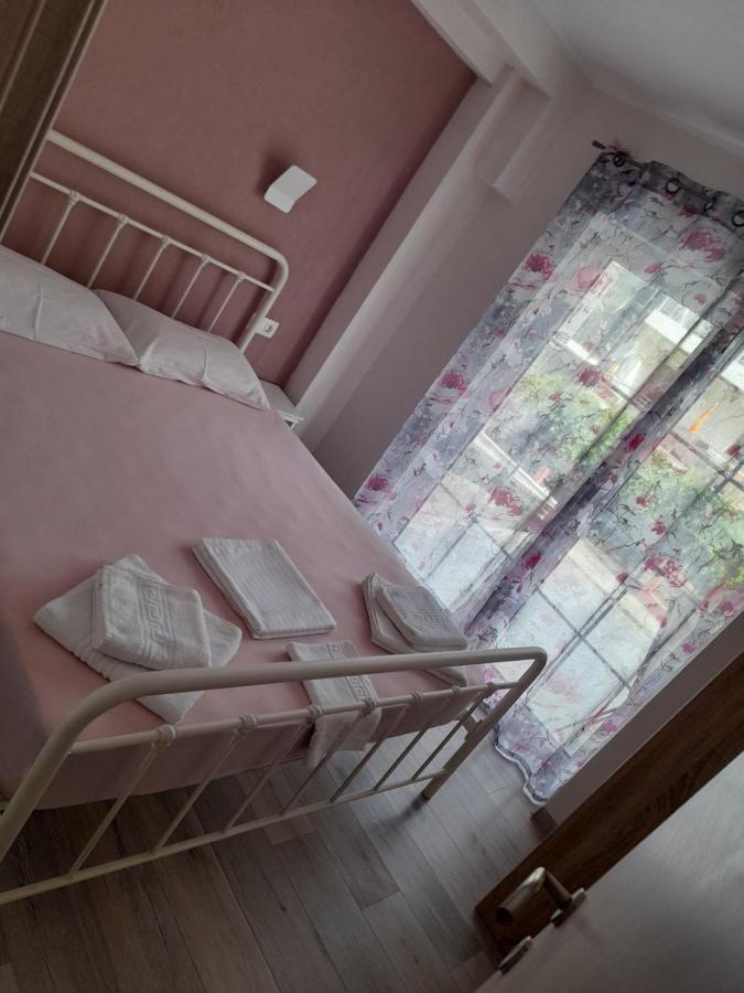 Perea White Suites Peraia  ภายนอก รูปภาพ